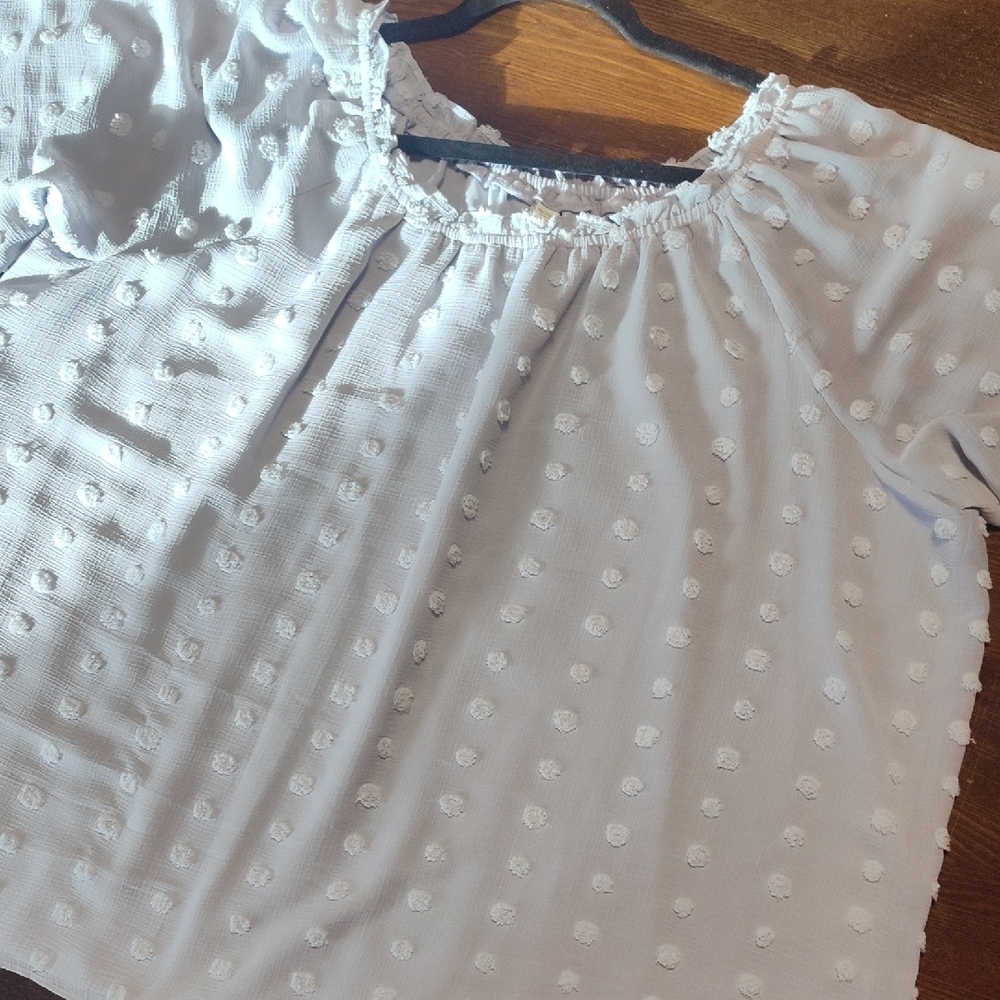 Elegant Gray Textured Women's Top